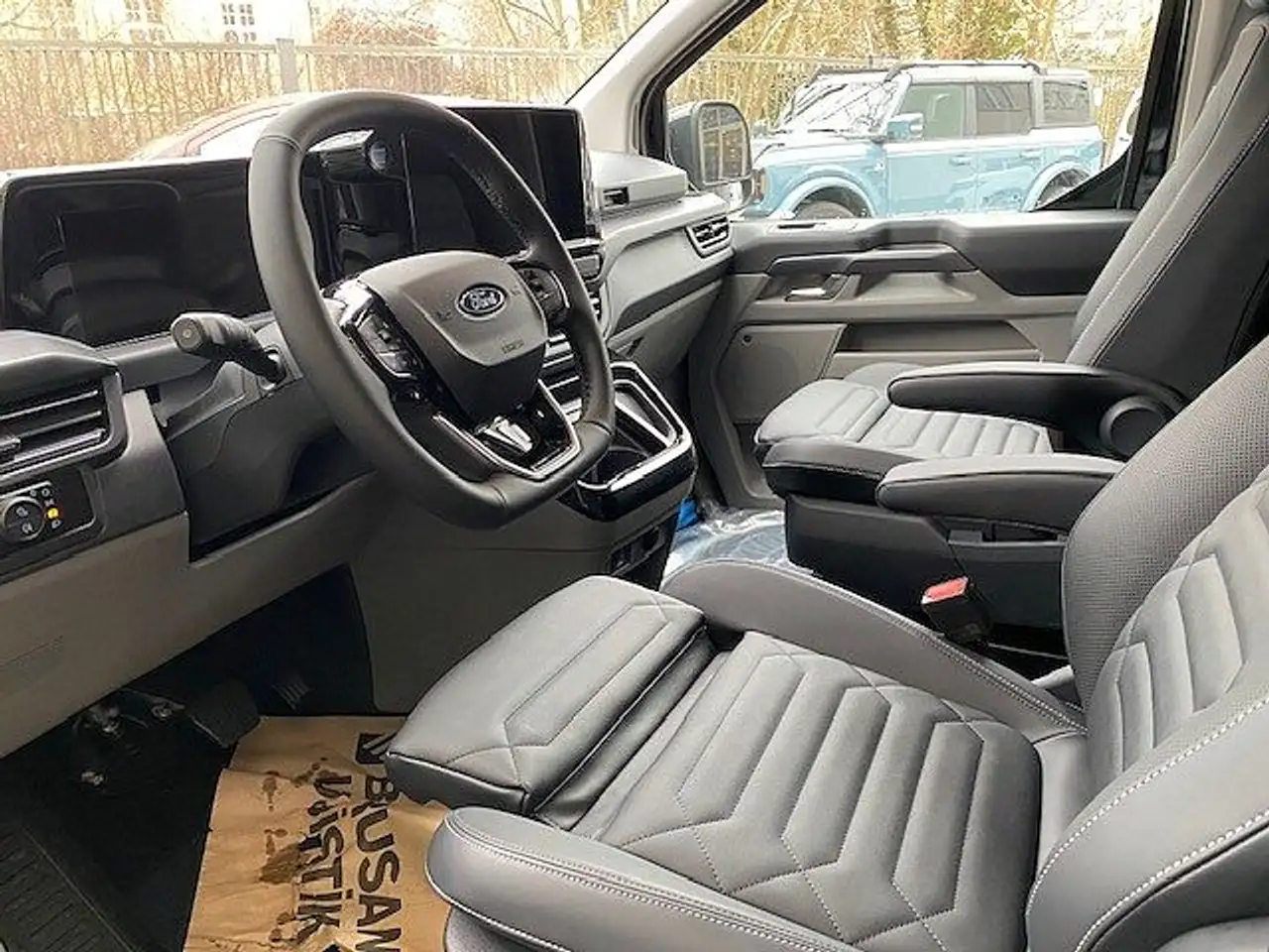 Ford Tourneo 16