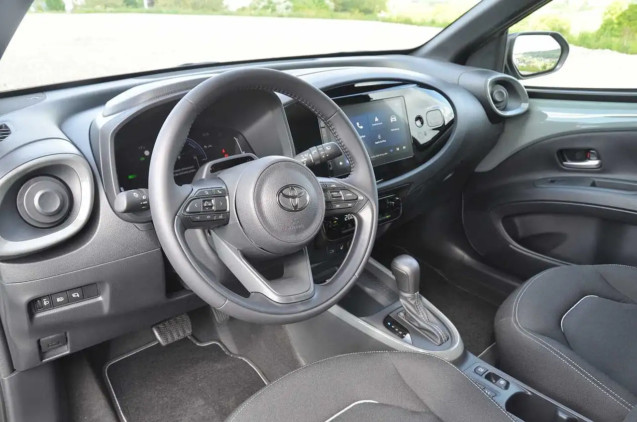 Toyota Aygo X 7