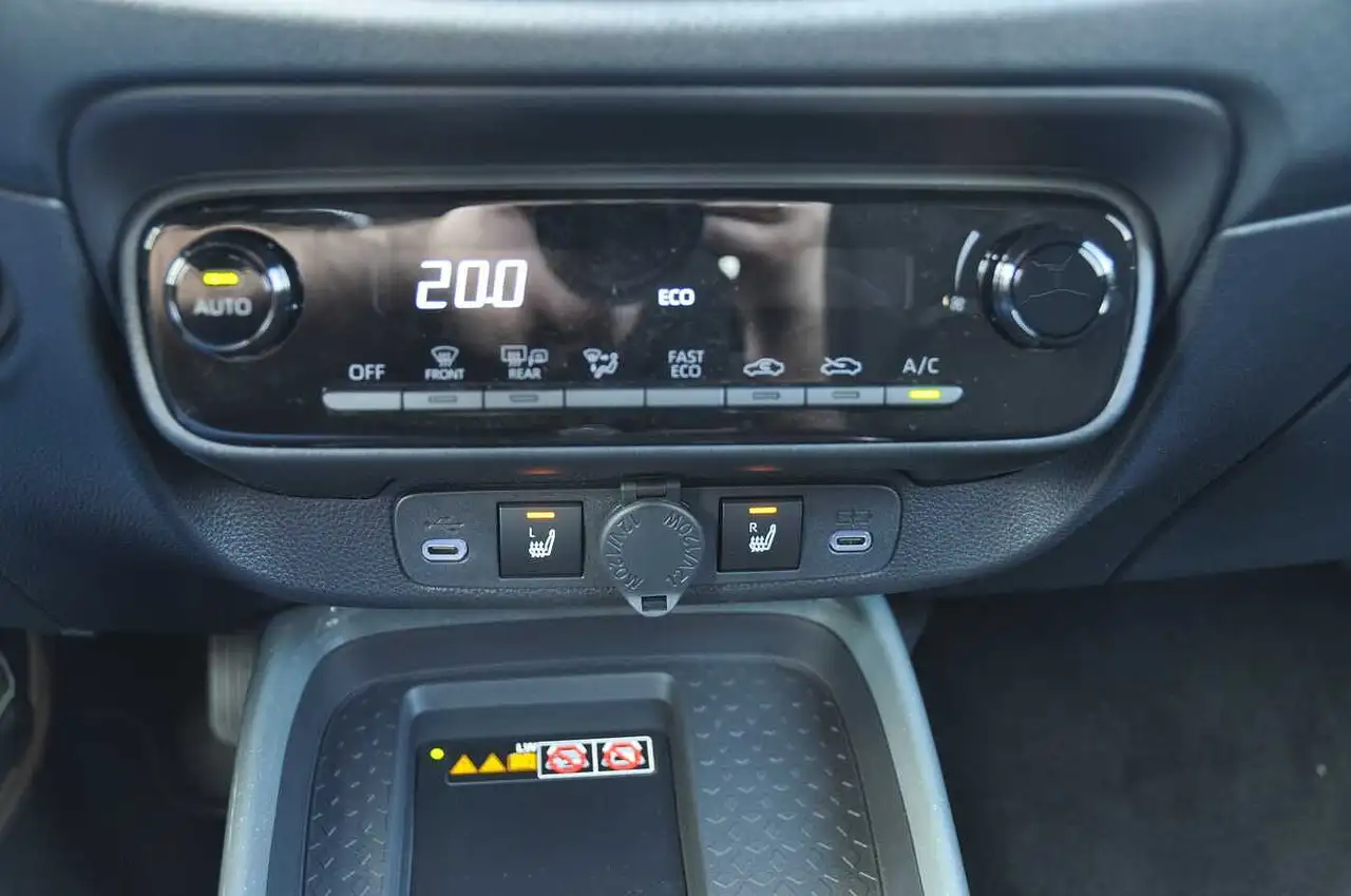 Toyota Aygo X 12