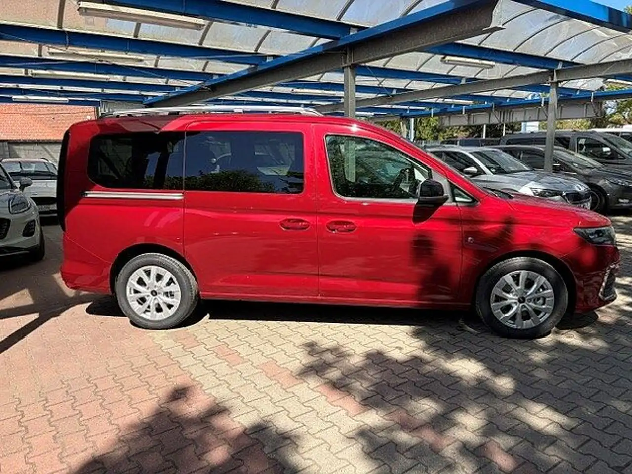 Ford Tourneo 4