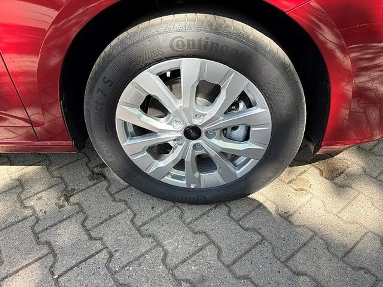 Ford Tourneo 8
