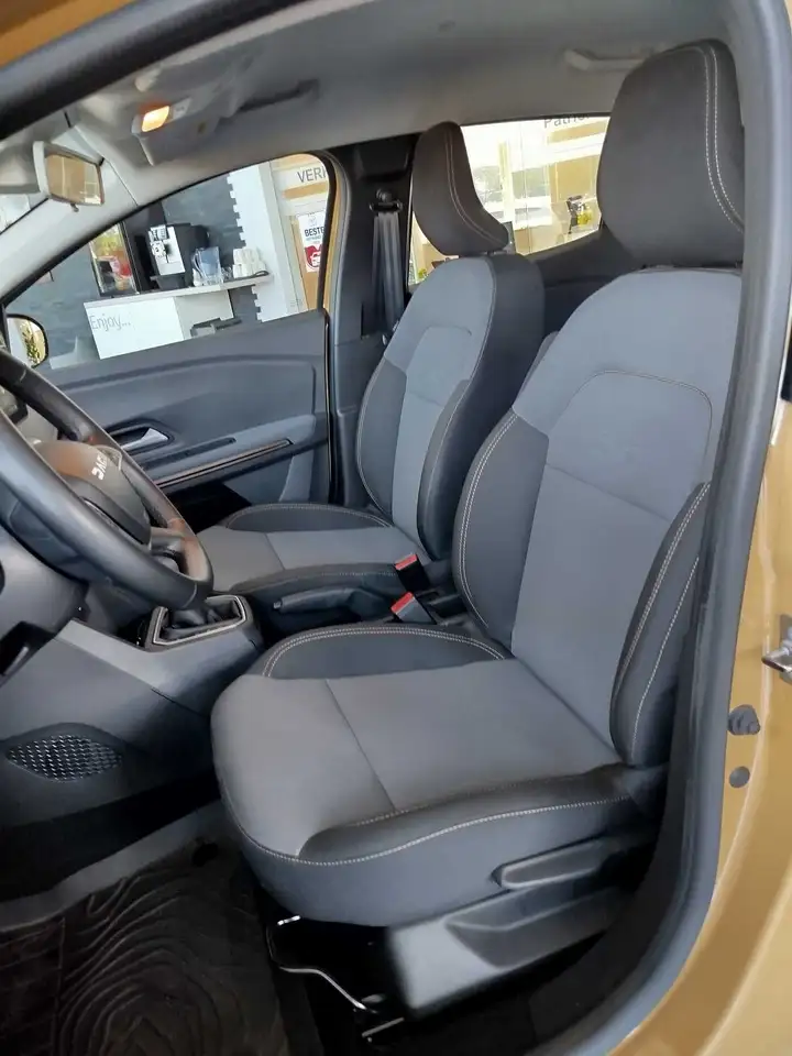 Dacia Sandero 9