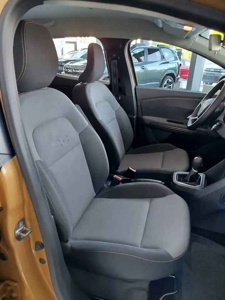 Dacia Sandero 10