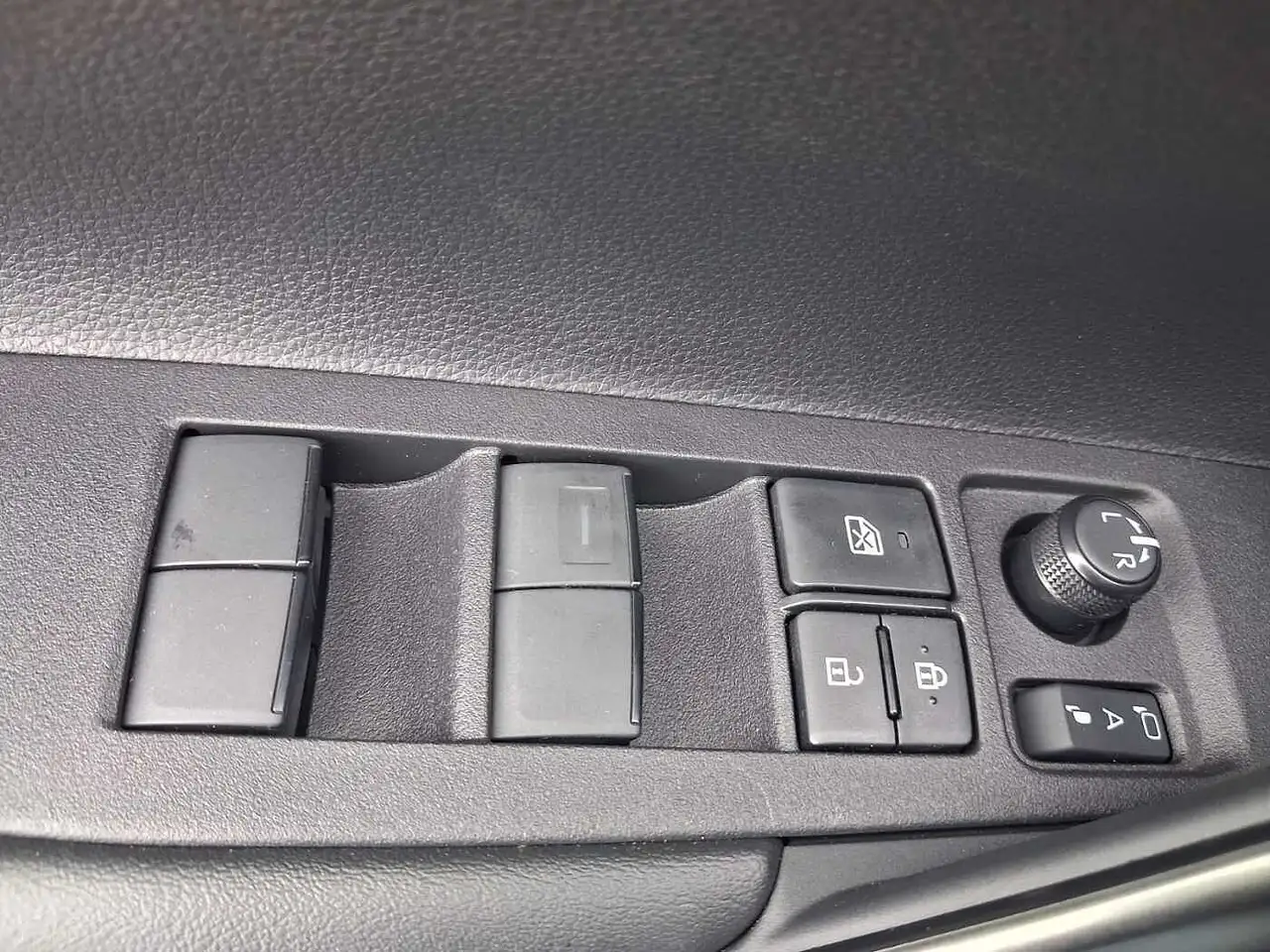 Toyota Corolla 16
