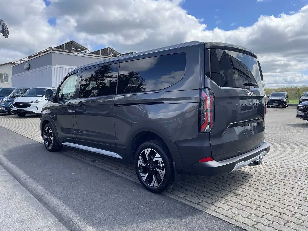 Ford Tourneo 2