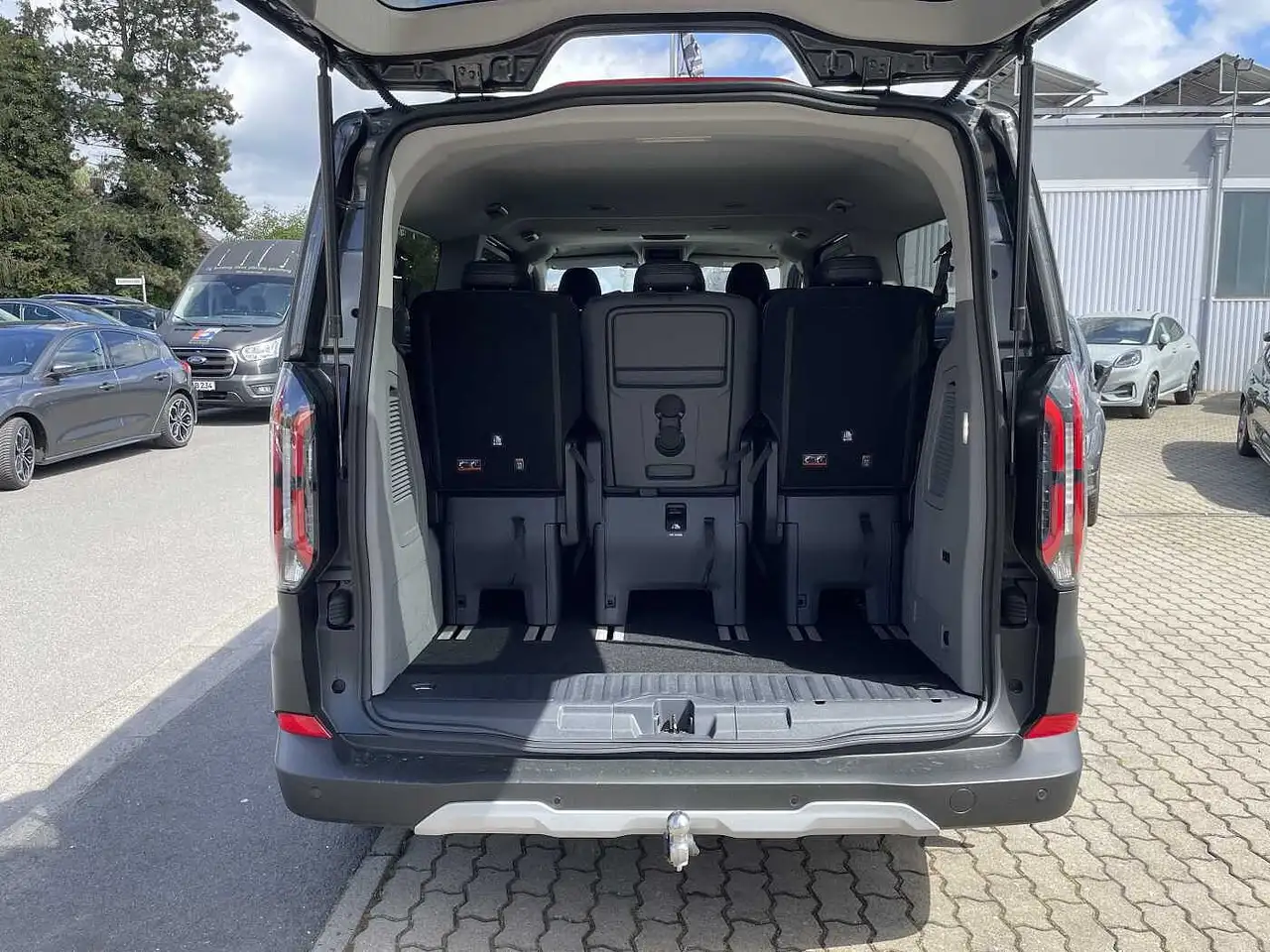 Ford Tourneo 5