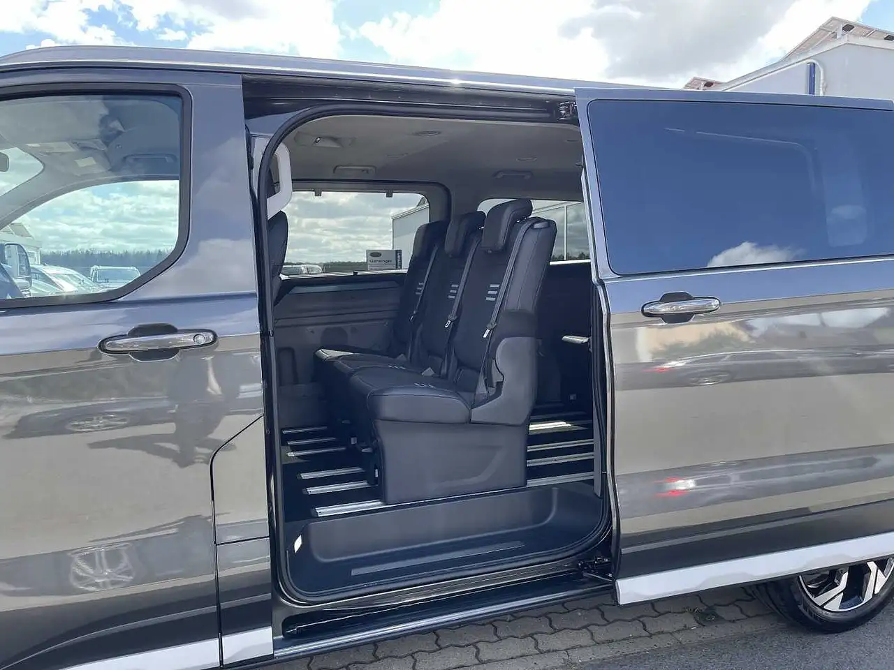 Ford Tourneo 6