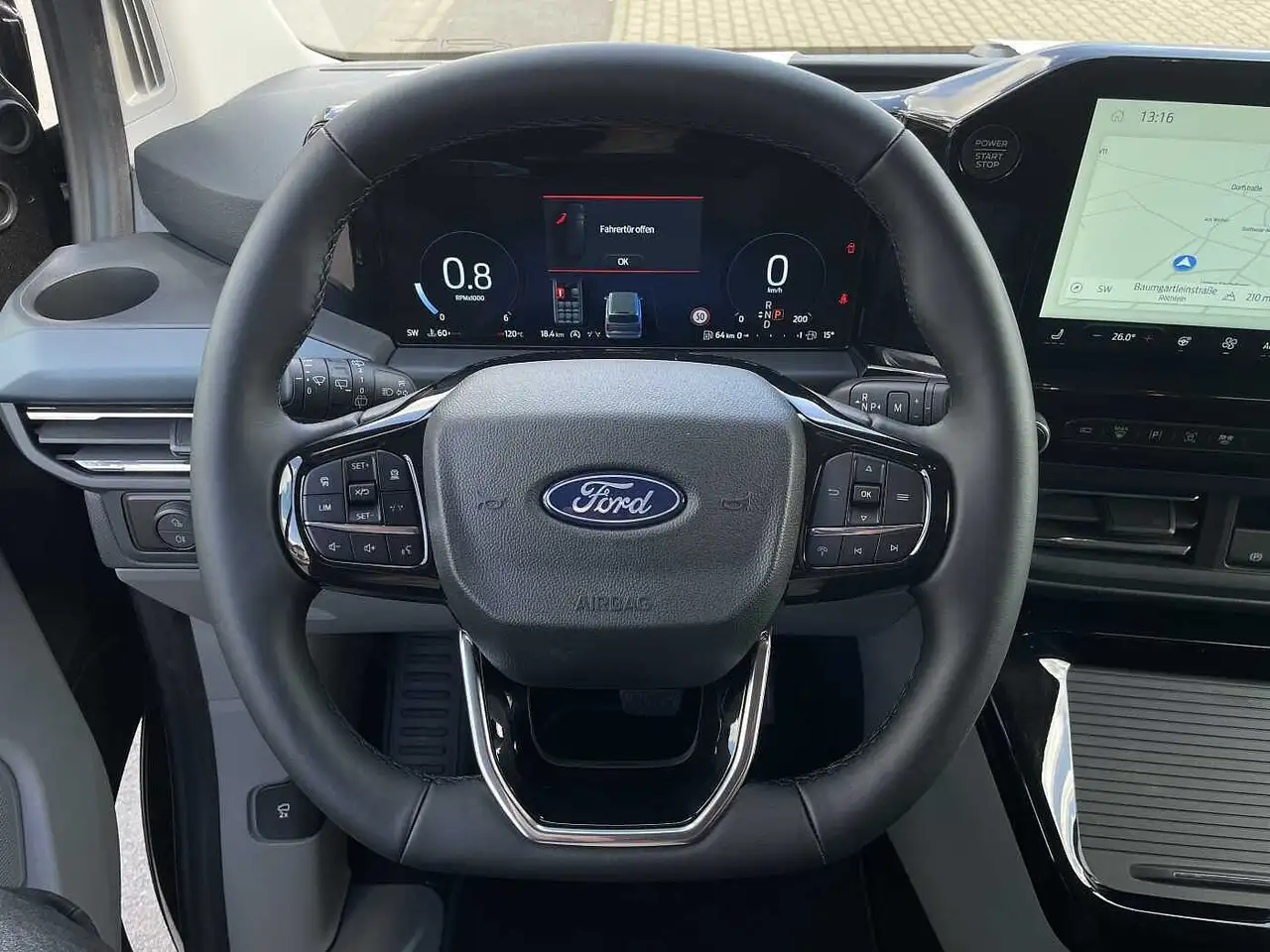 Ford Tourneo 8