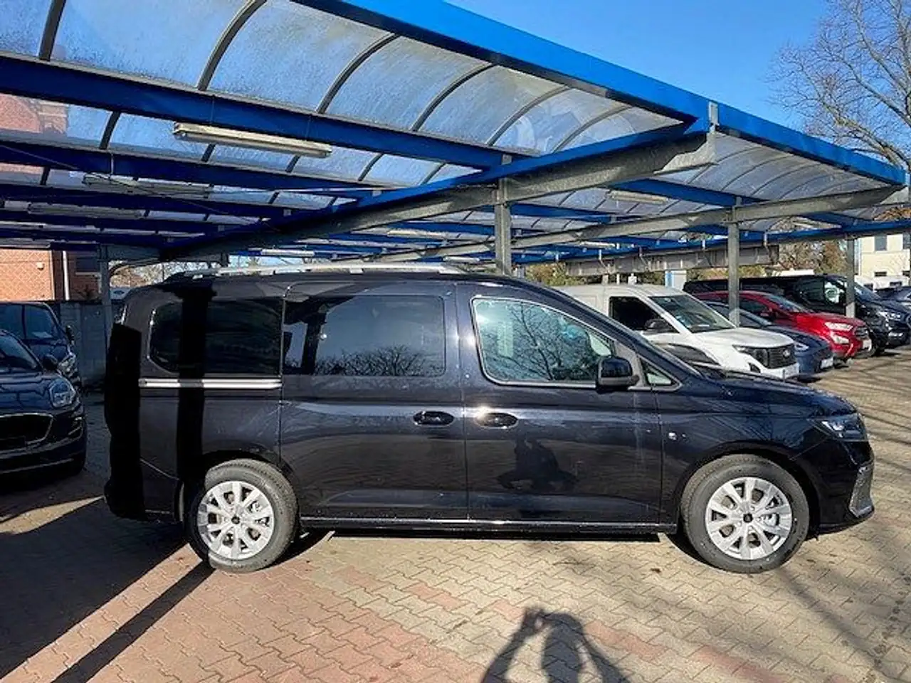 Ford Tourneo 4