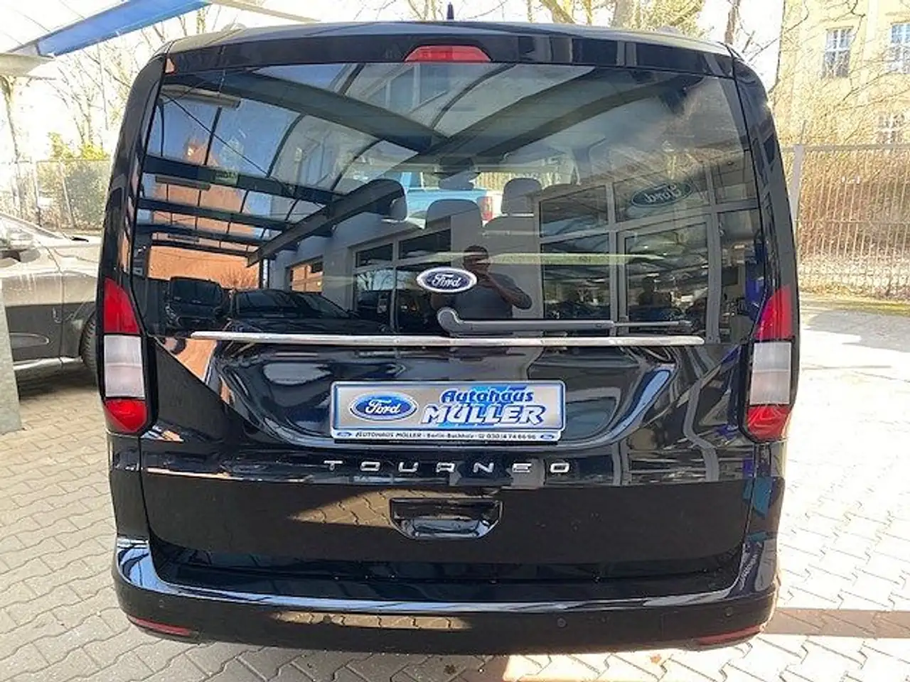 Ford Tourneo 6