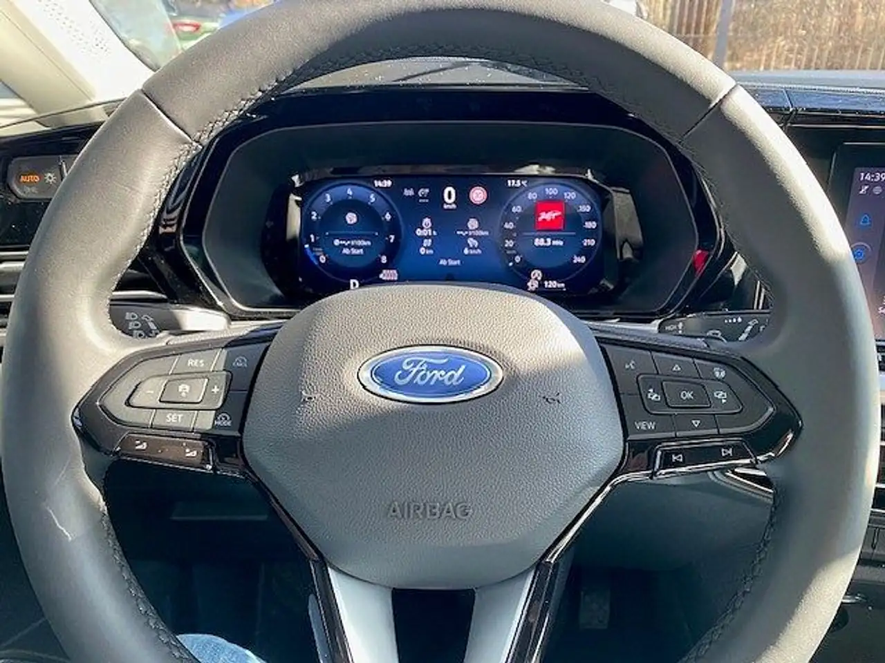Ford Tourneo 15