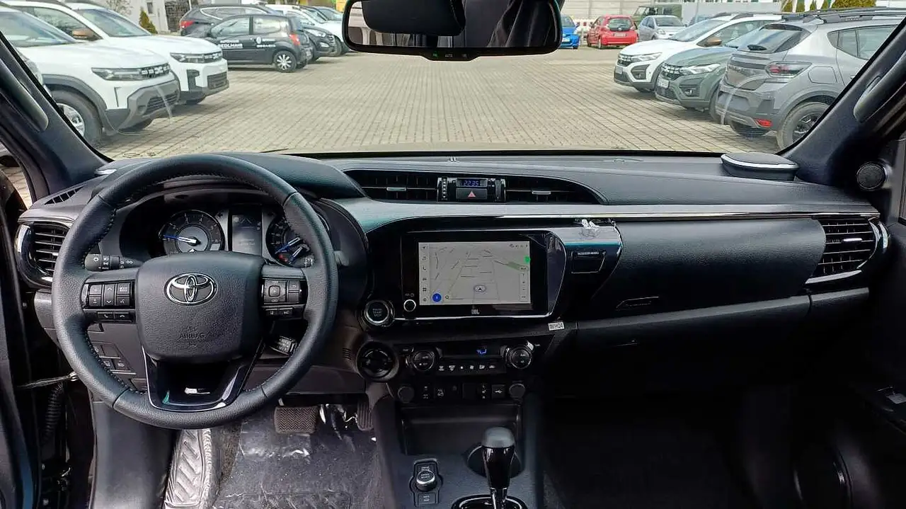Toyota Hilux 10