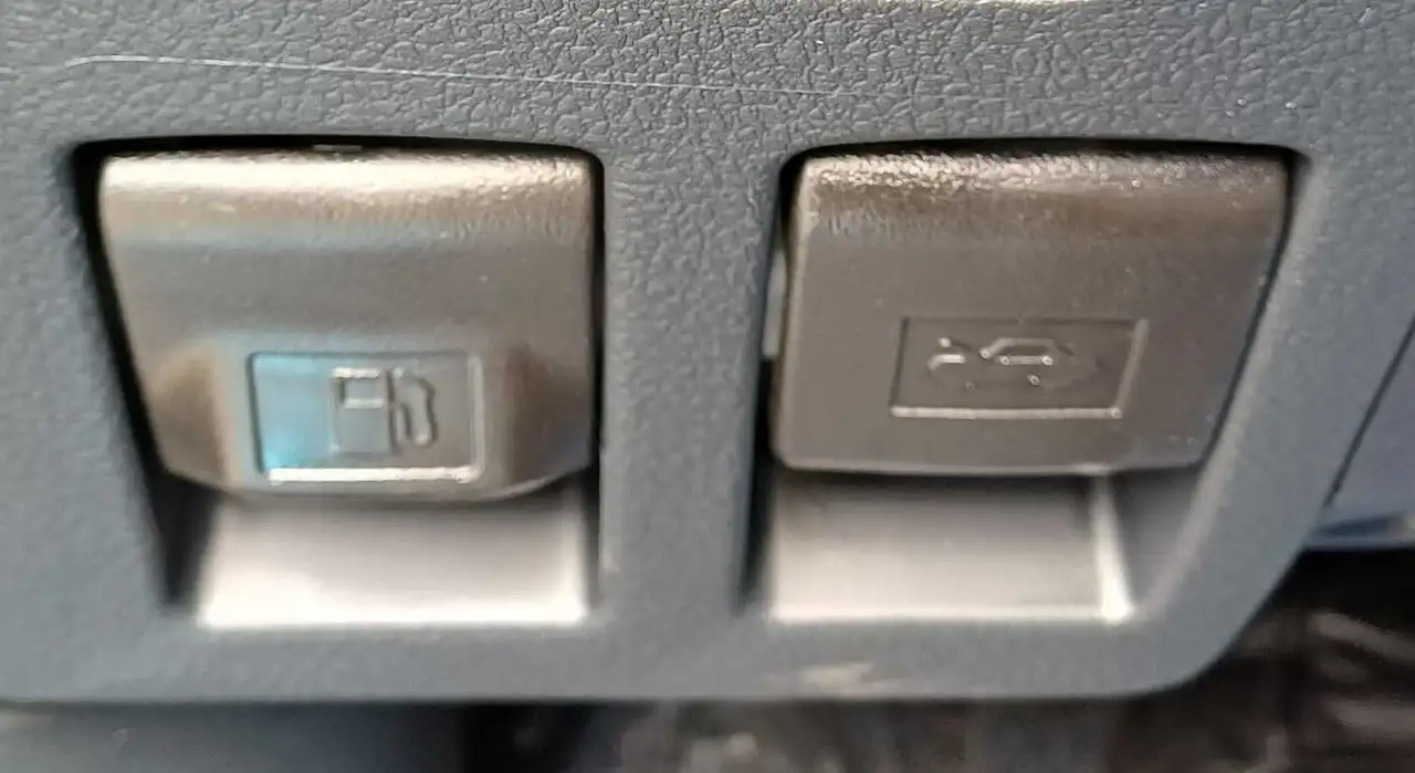 Toyota Hilux 13