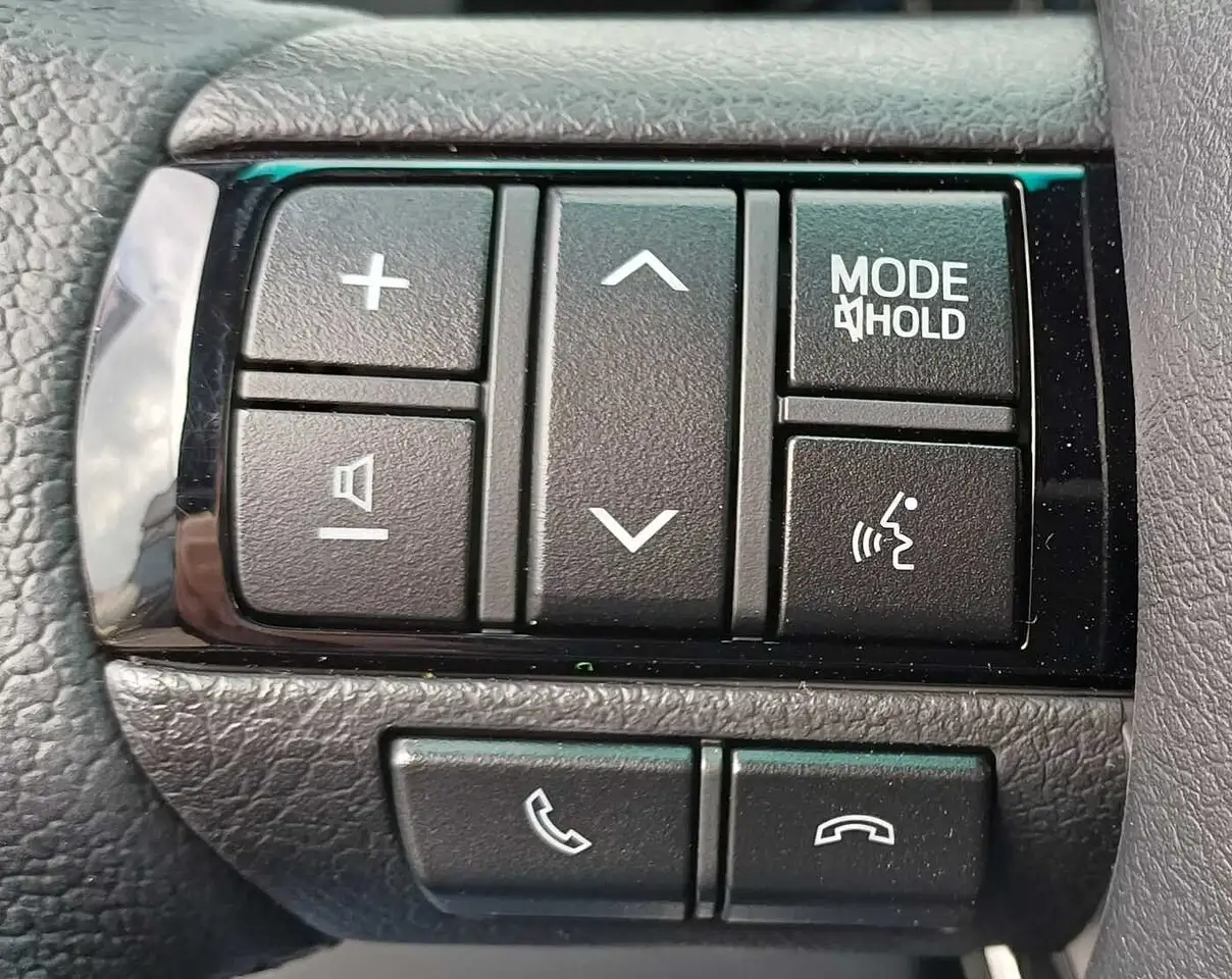 Toyota Hilux 15