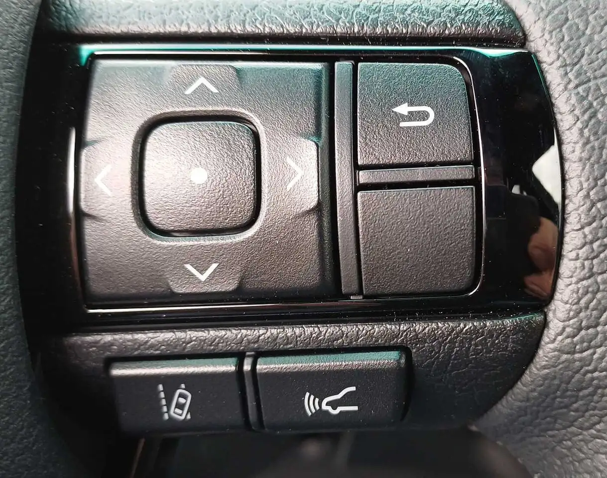 Toyota Hilux 16