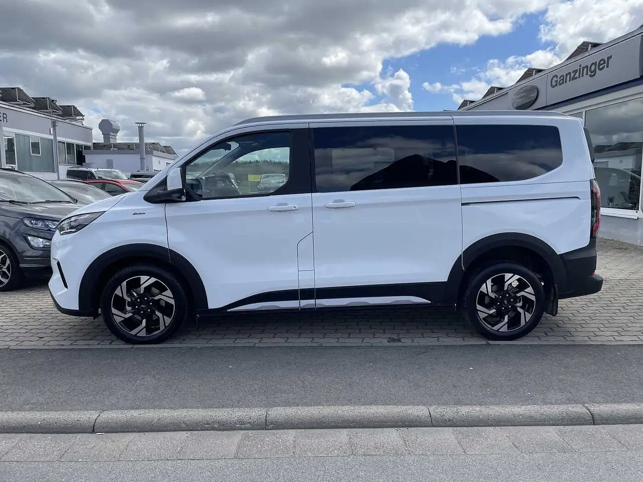 Ford Tourneo 2