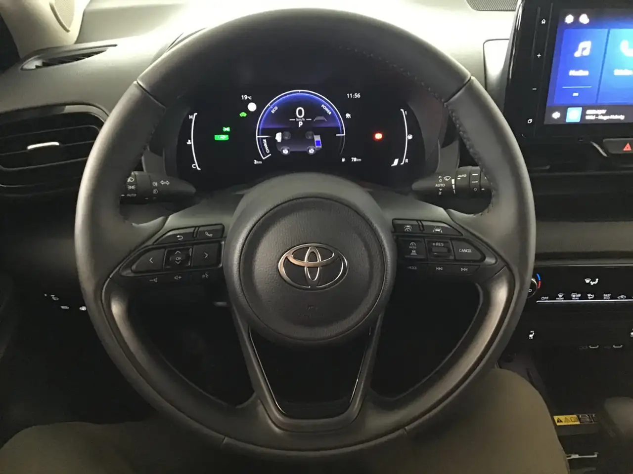 Toyota Yaris 14