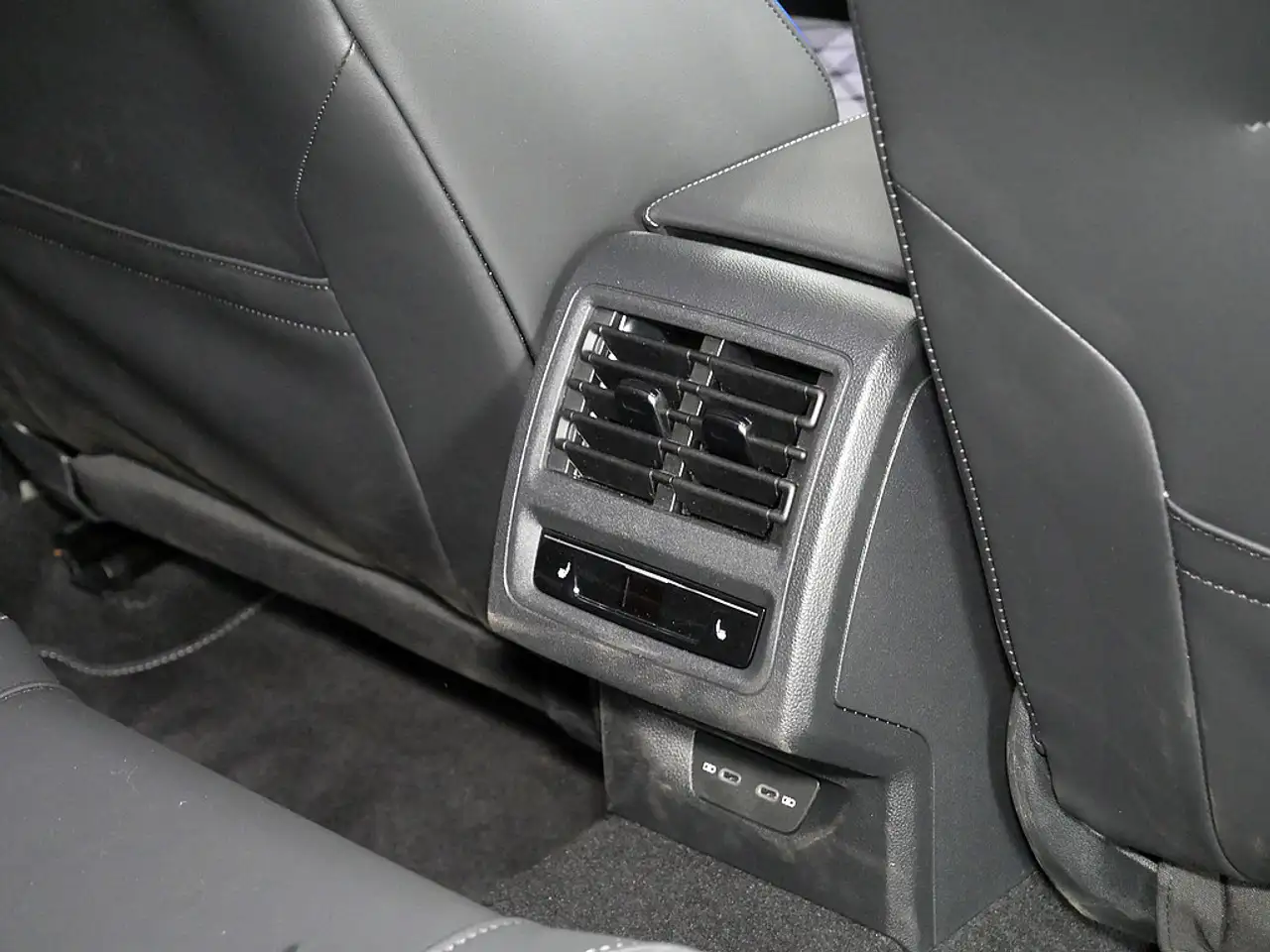 Volkswagen Golf 12