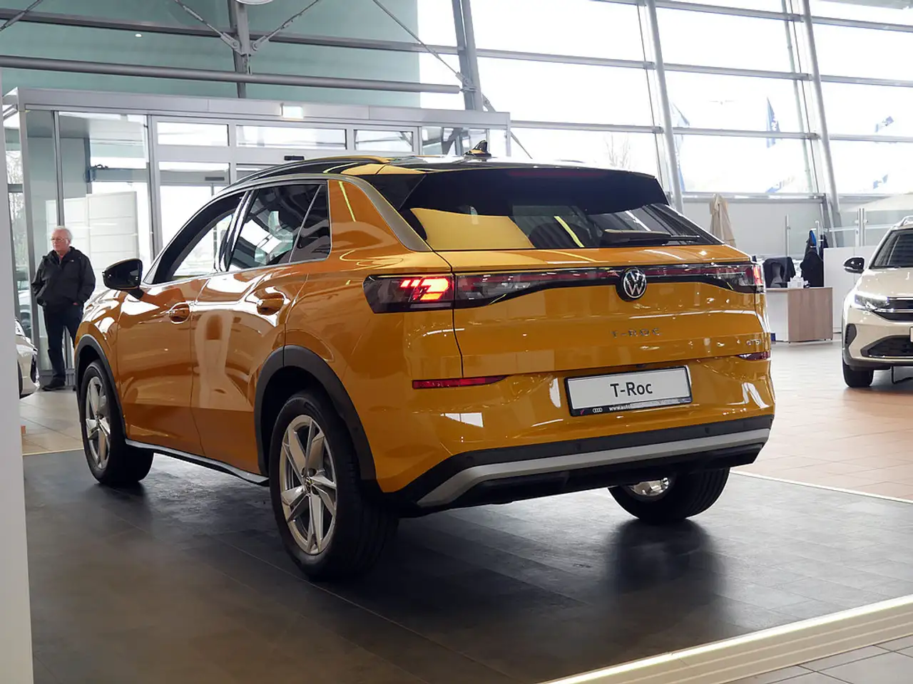 Volkswagen T-Roc 3