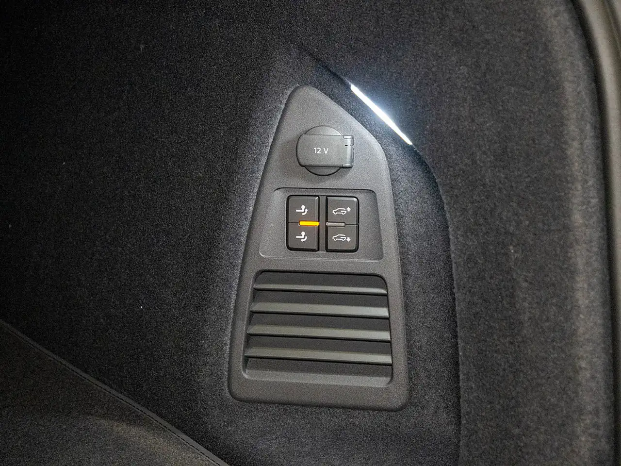 Volkswagen Touareg 15