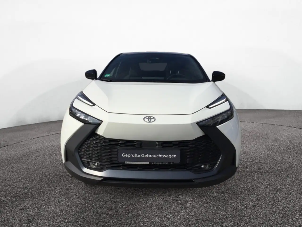 Toyota C-HR 2