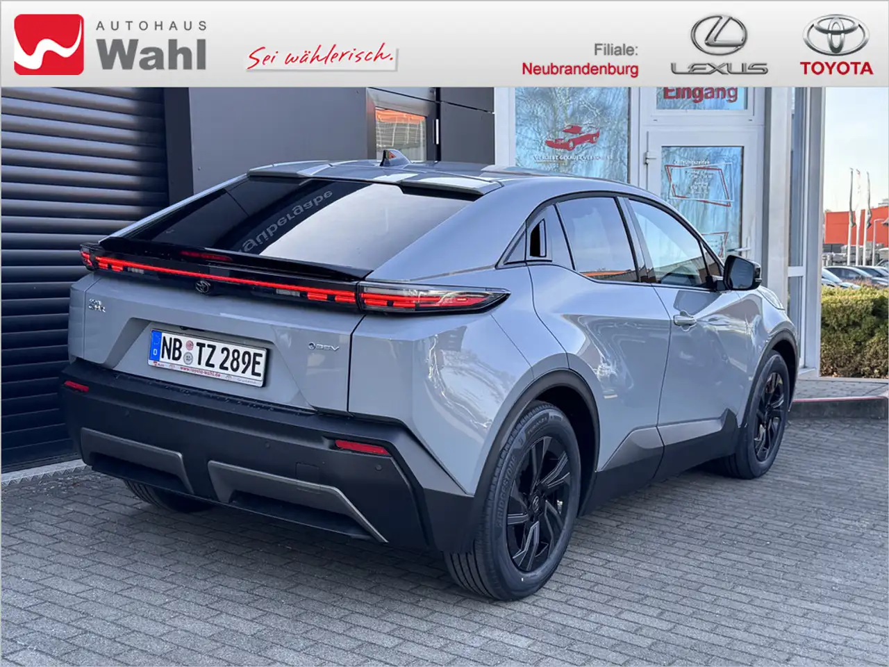 Toyota C-HR+ 165 16