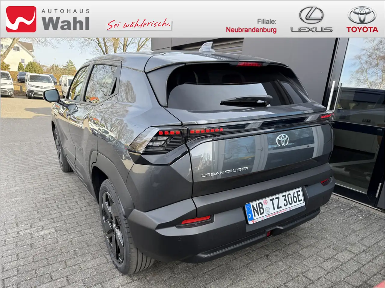 Toyota Urban 4