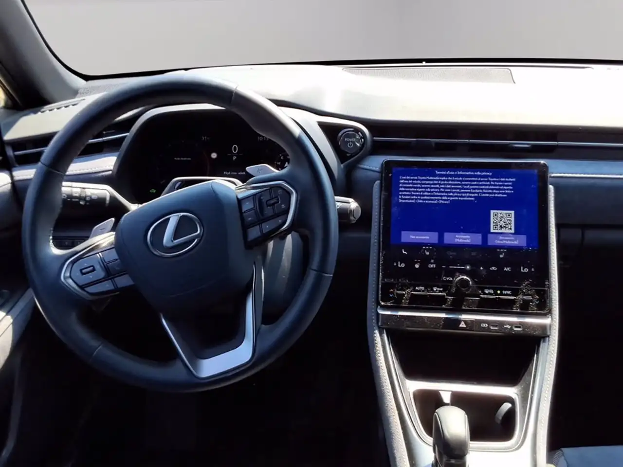Lexus LBX 7