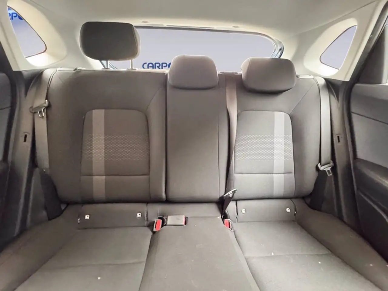 Hyundai i20 10