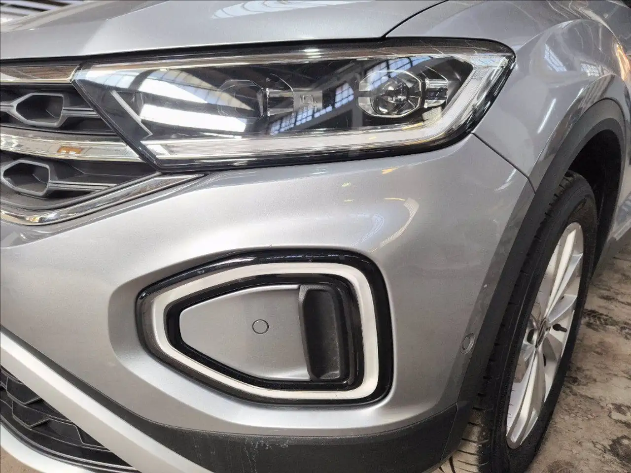 Volkswagen T-Roc 6
