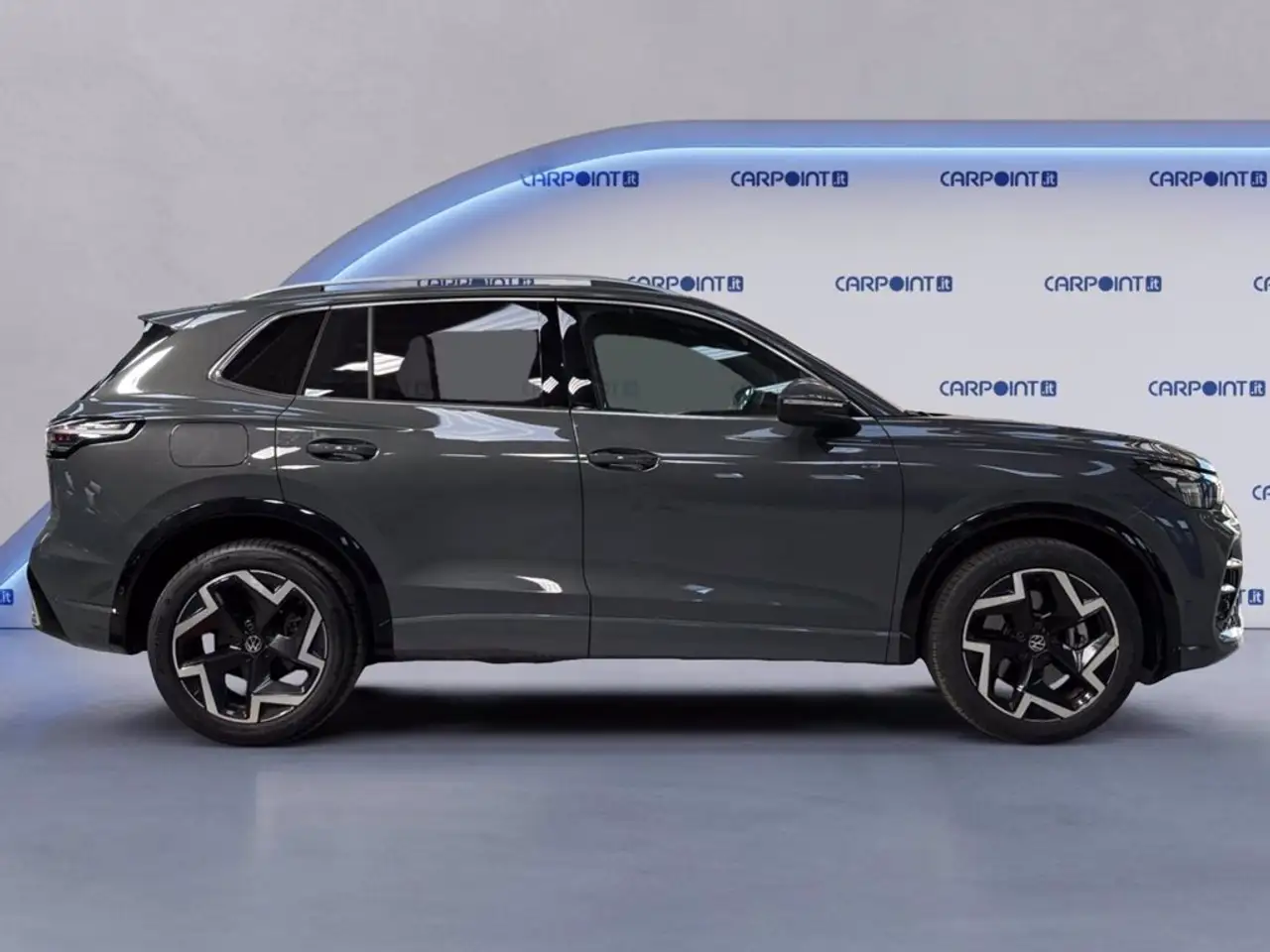 Volkswagen Tiguan 8