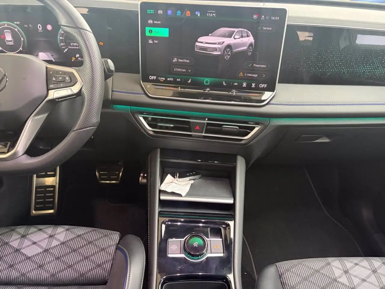 Volkswagen Tiguan 12