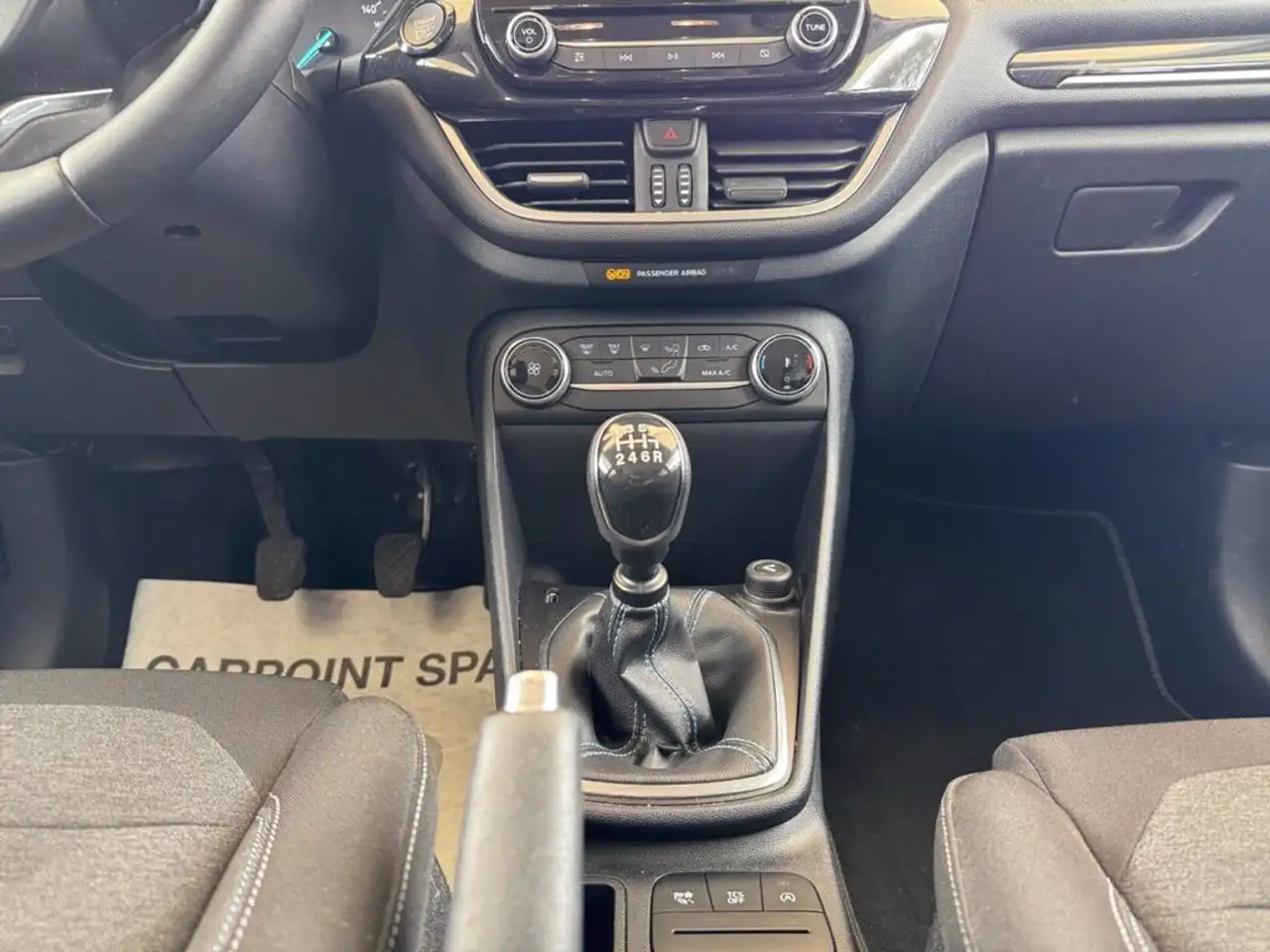 Ford Fiesta 12
