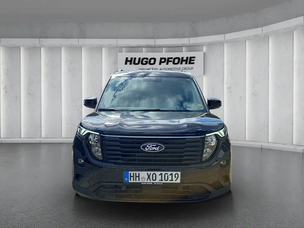 Ford Tourneo 8