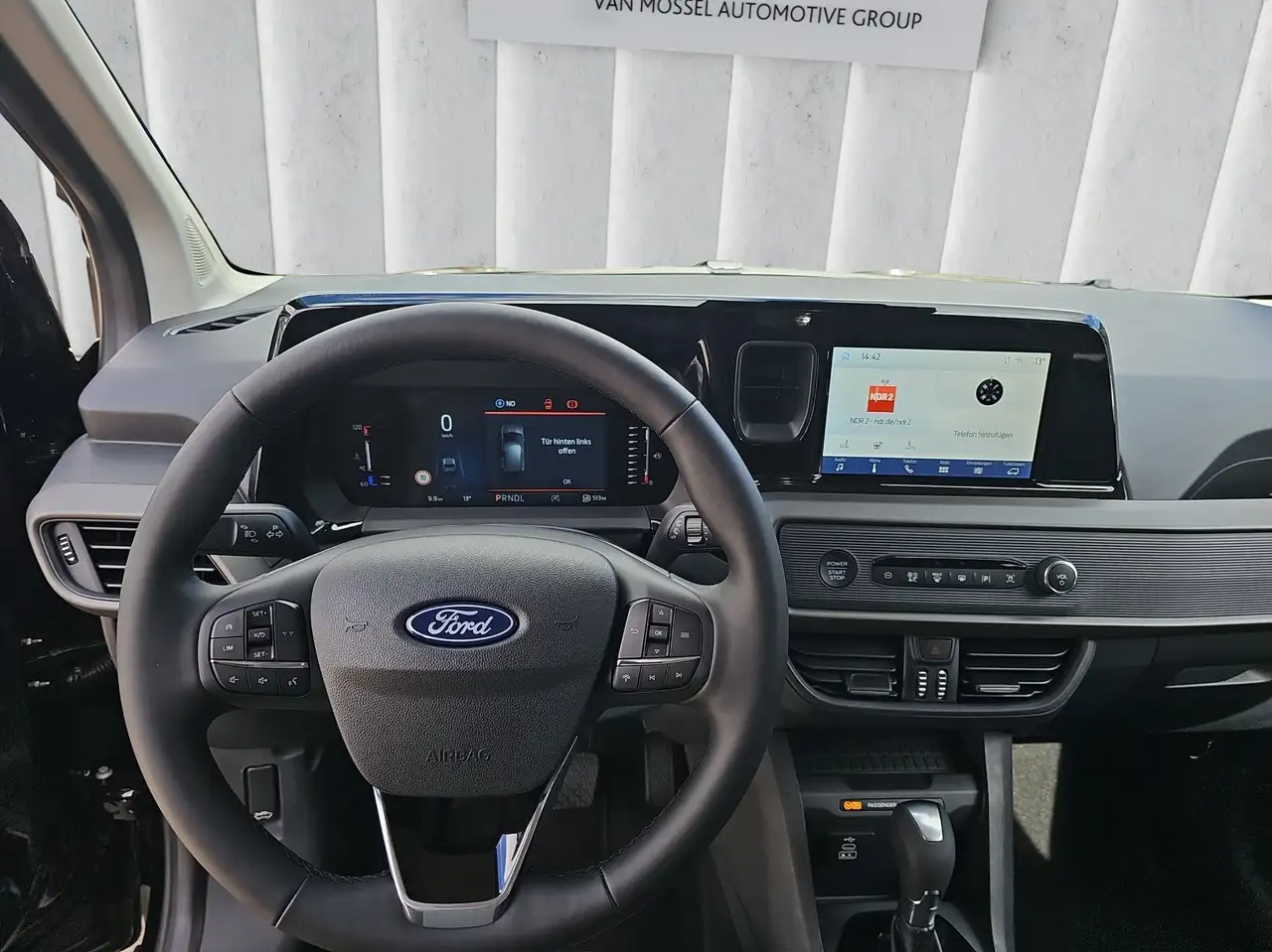 Ford Tourneo 12