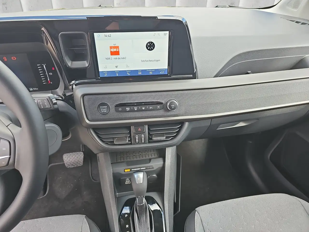 Ford Tourneo 14