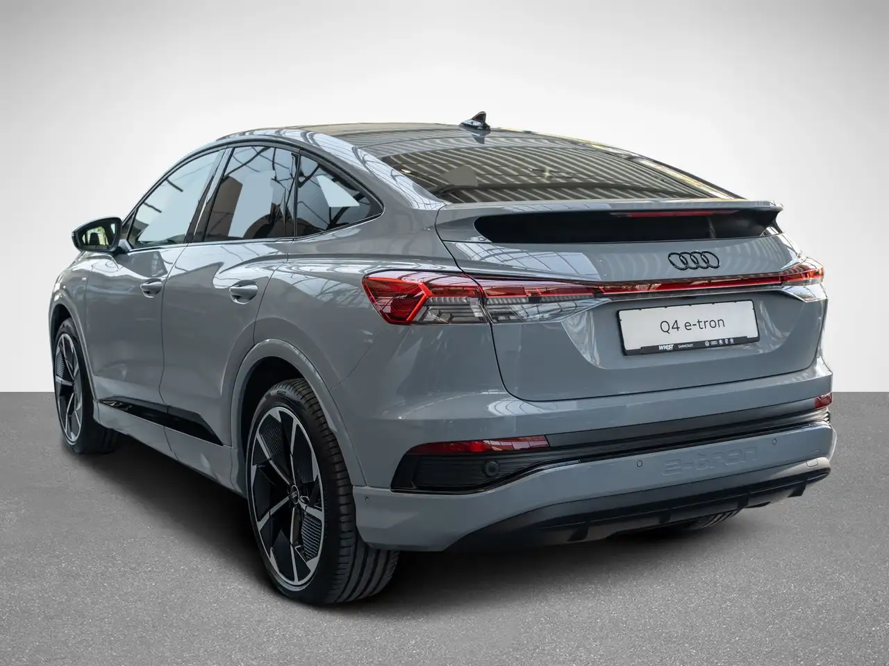 Audi Q4 3