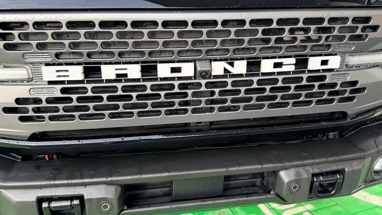 Ford Bronco 9