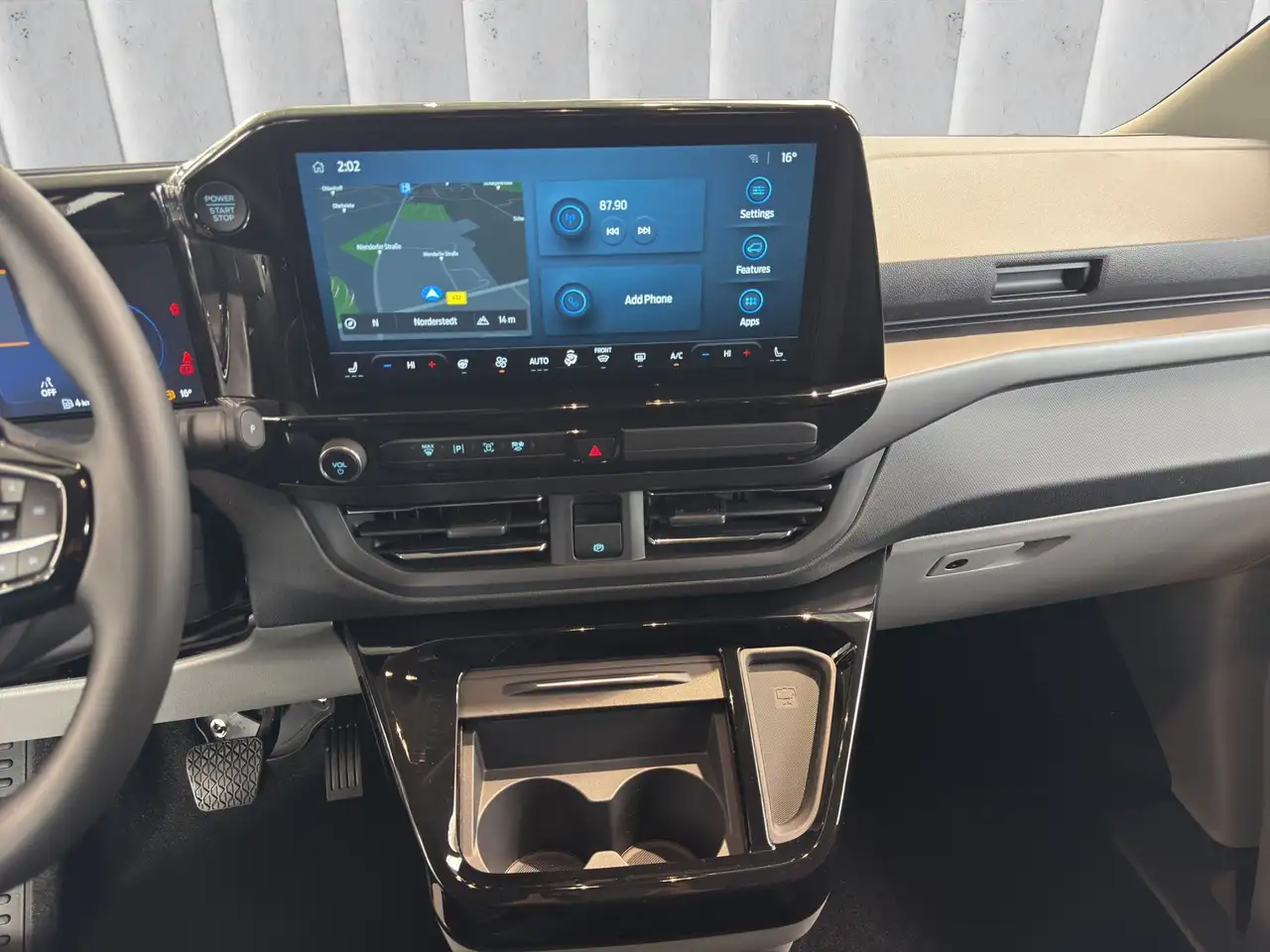 Ford Tourneo 14
