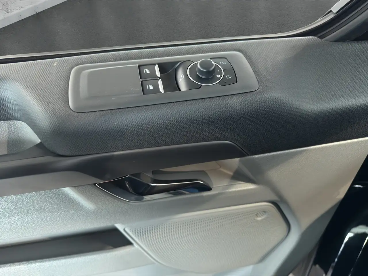 Ford Tourneo 16