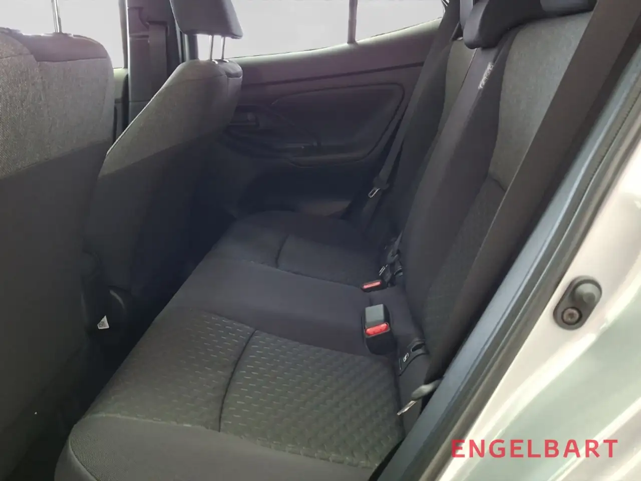 Toyota Yaris 12