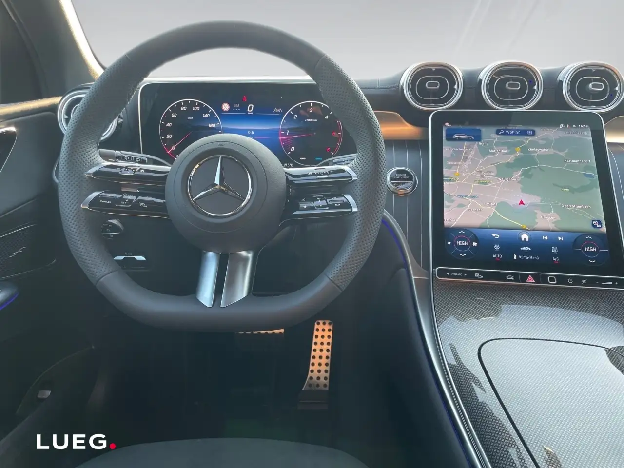 Mercedes-Benz GLC 220 11