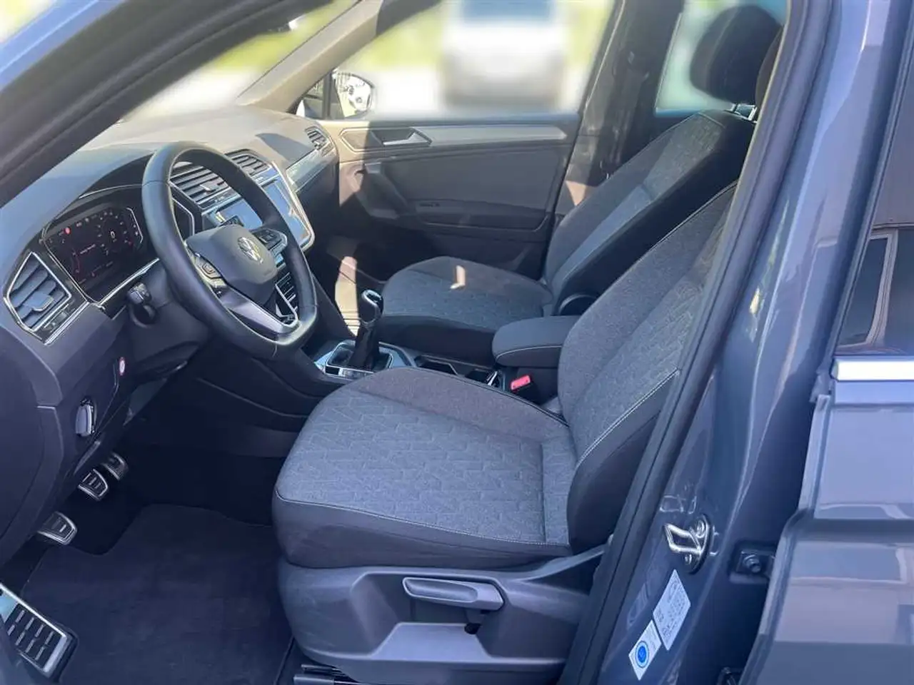 Volkswagen Tiguan 8