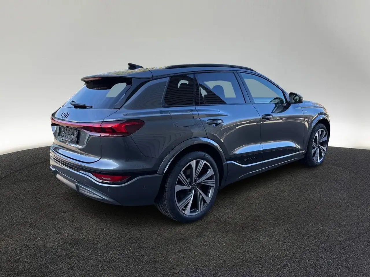 Audi Q6 10