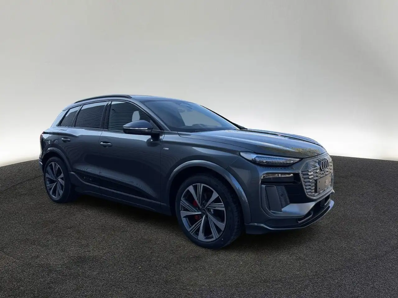 Audi Q6 12