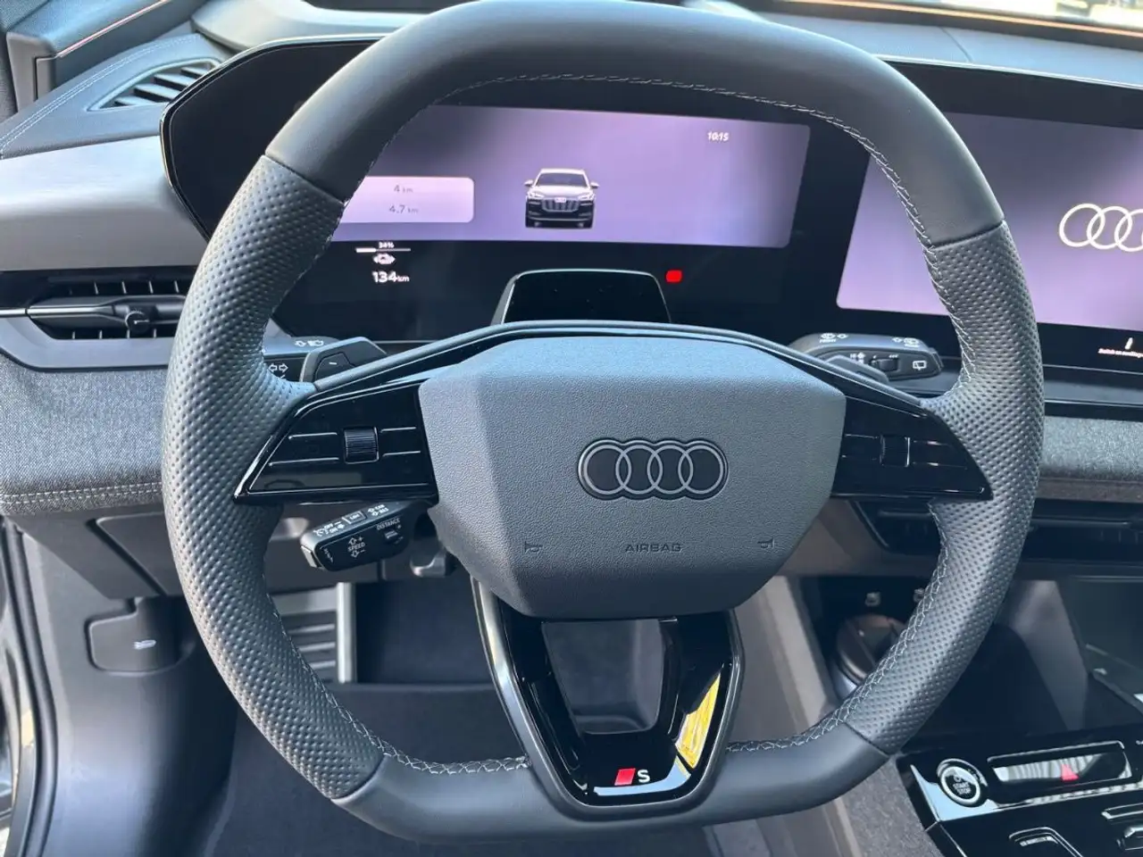 Audi Q6 15