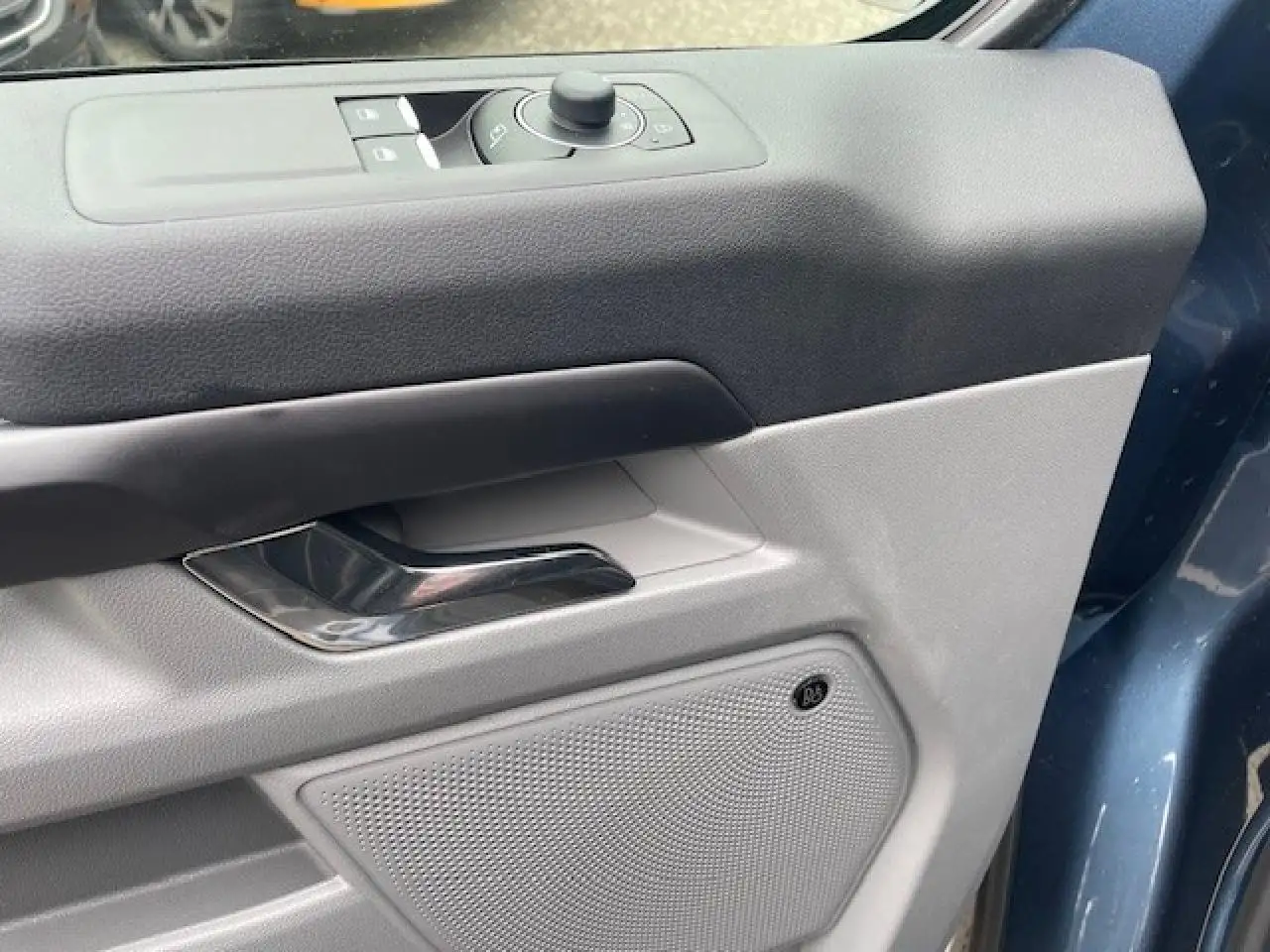 Ford Tourneo 6