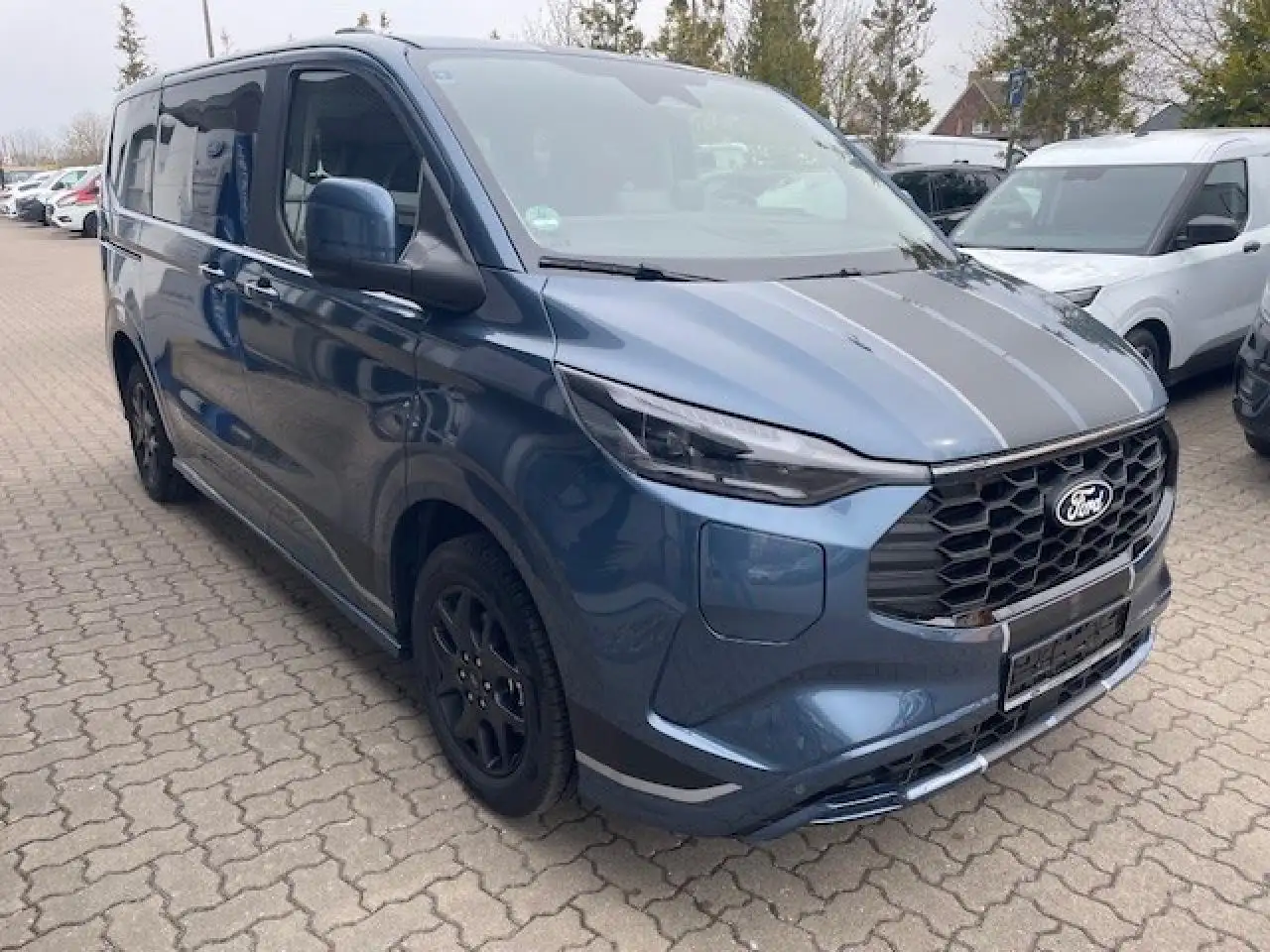 Ford Tourneo 13