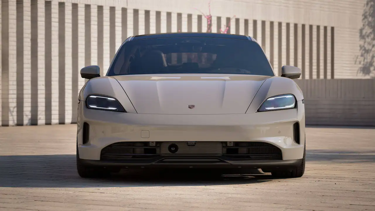 Porsche Taycan 6