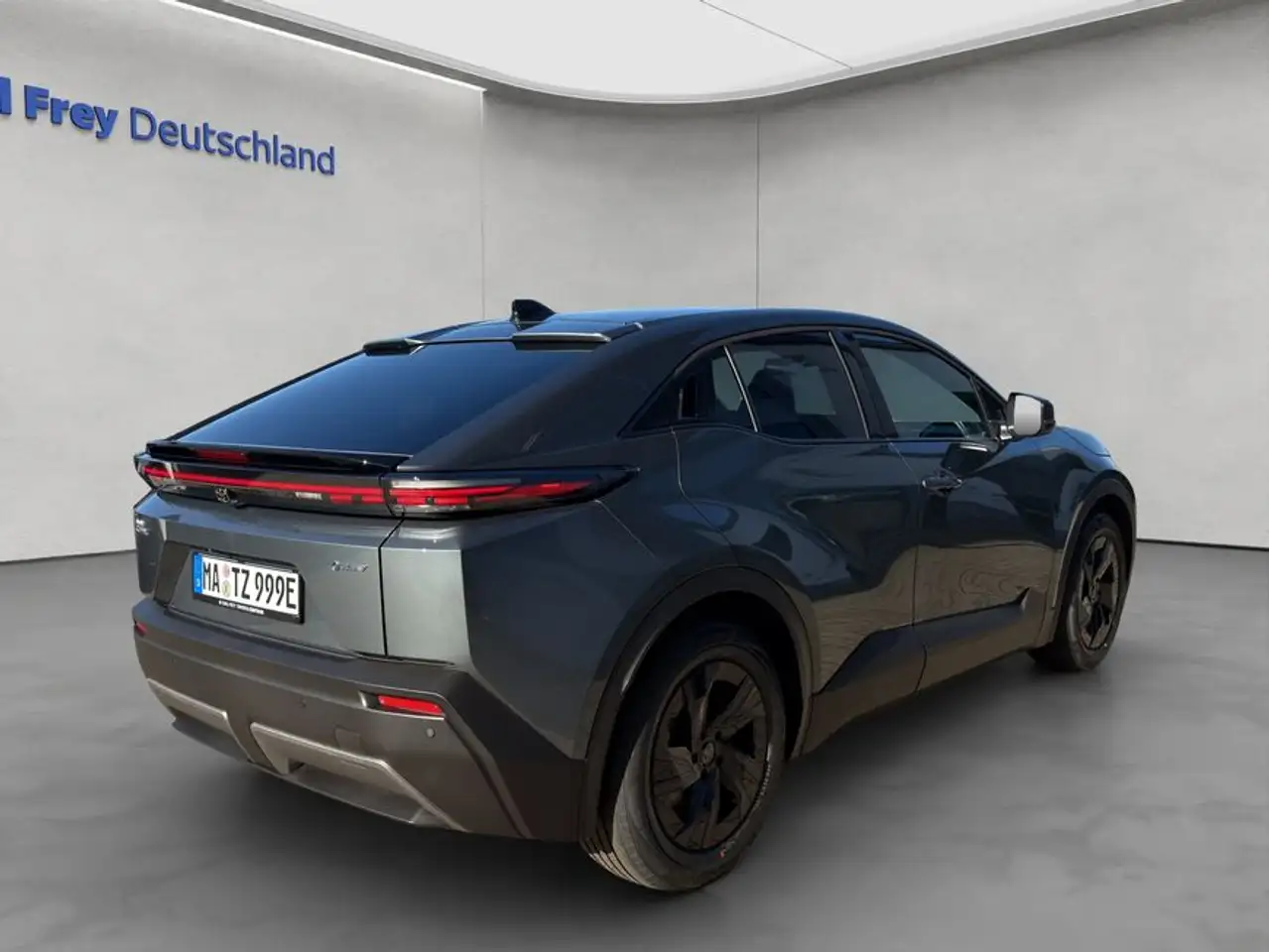 Toyota C-HR+ 7